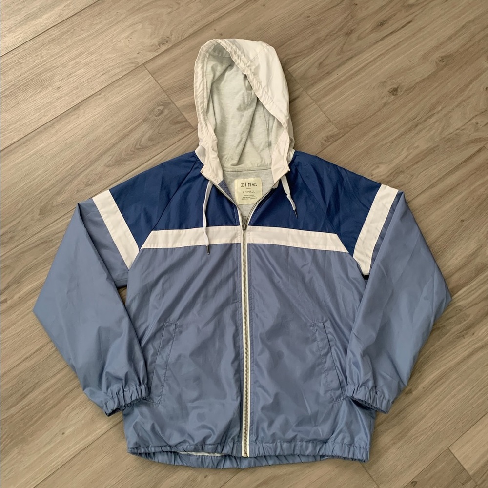 Zine| Zine Women’s Blue and White Windbreaker [XS]